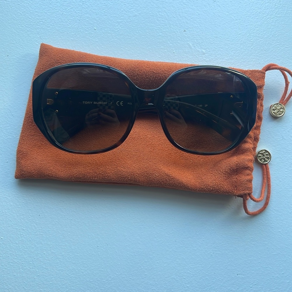 Women’s Tory Burch sunglasses tortoise shell